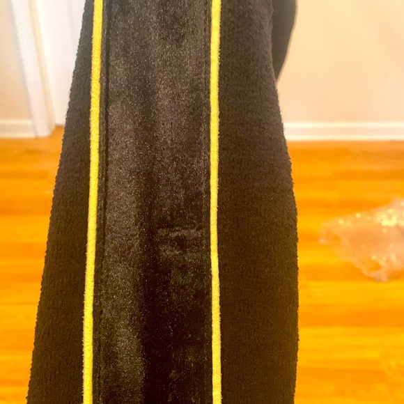 MEN’S Banana Monkey Track Suit Size Large - Picture 9 of 9